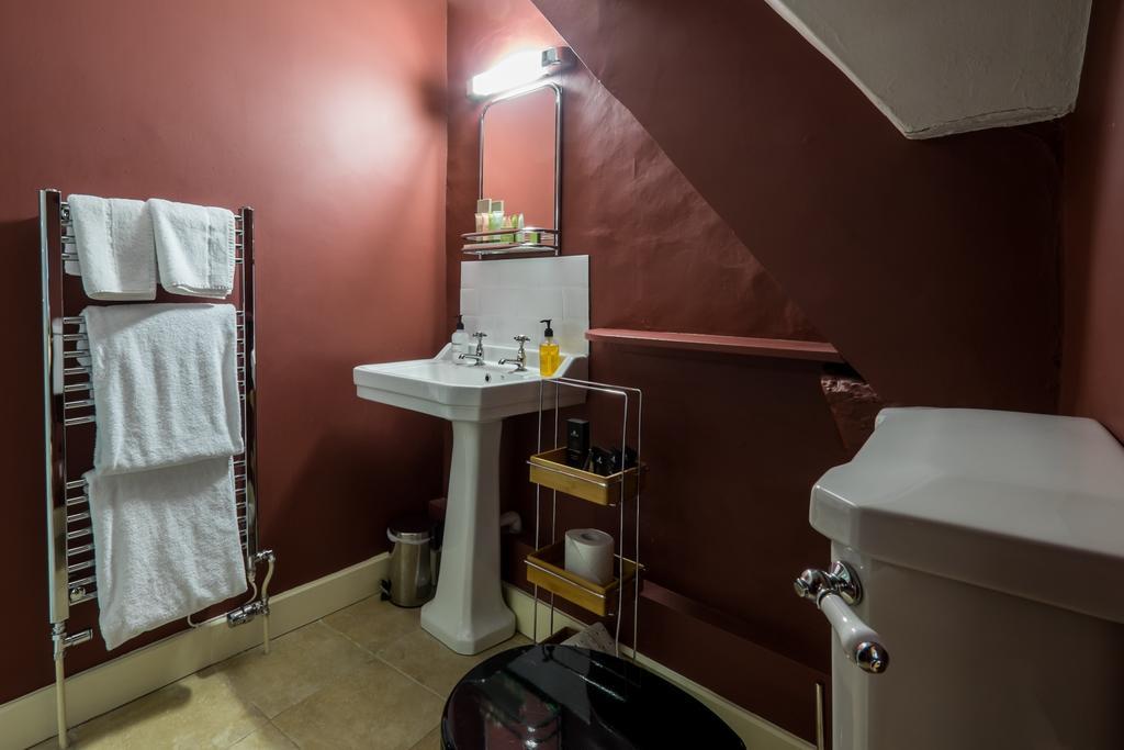 סטואו-און-דה-וולד Stuart House Boutique Bedrooms חדר תמונה